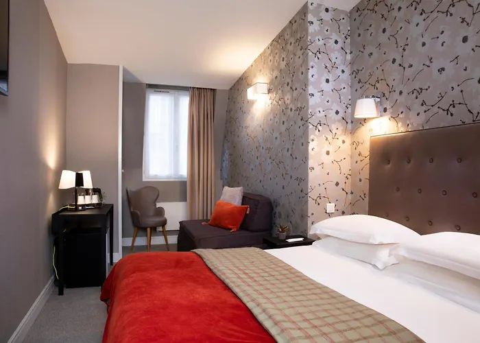 Hotel Plaza étoile 3*