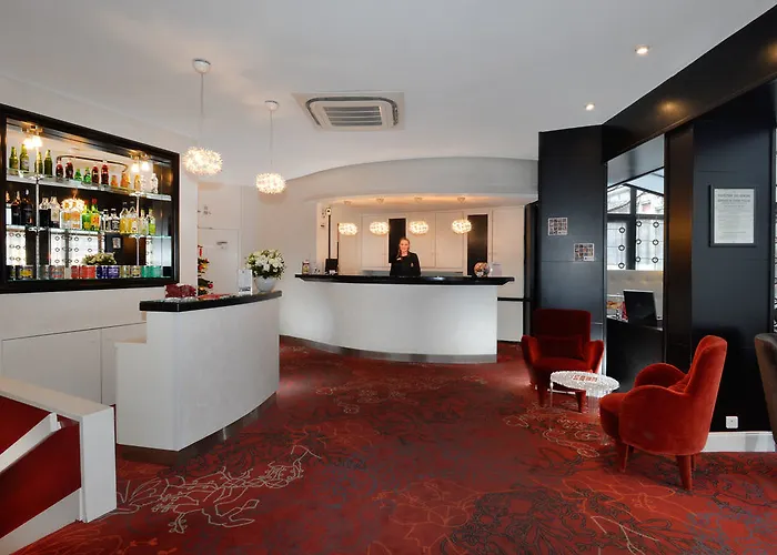 Hotel Plaza étoile 3*