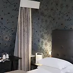 Plaza Etoile 3* 巴黎