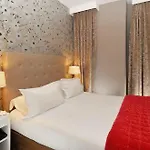 Plaza Etoile 3* 파리