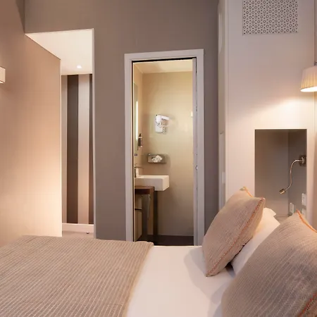 Plaza Etoile 3* Paris
