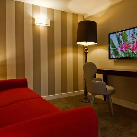 Plaza Etoile Hotel