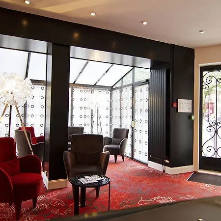 Plaza Etoile Hotel 3*