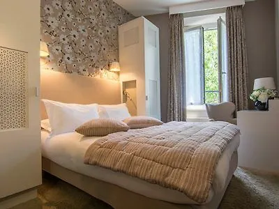 Plaza Etoile 3* Париж