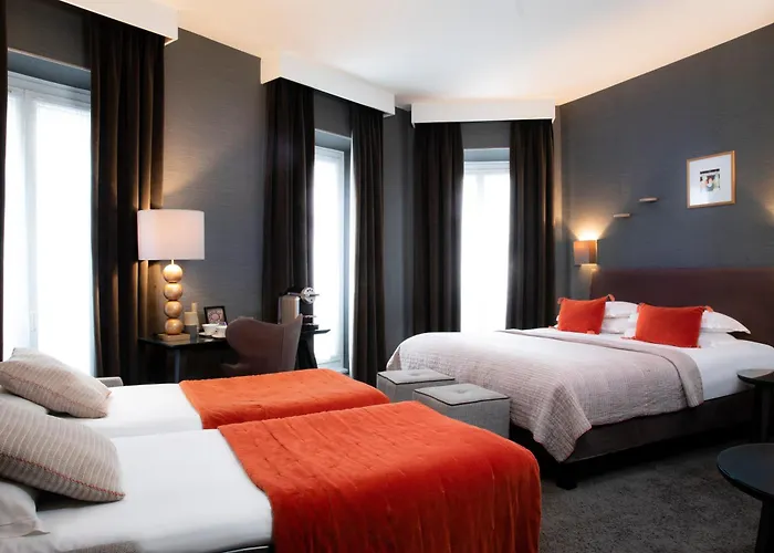 Plaza Etoile Париж