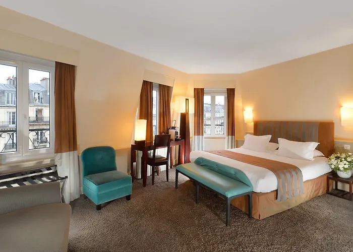 Plaza Etoile 3* Париж