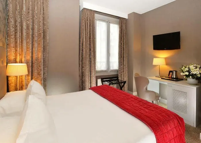 Отель Plaza Etoile 3*